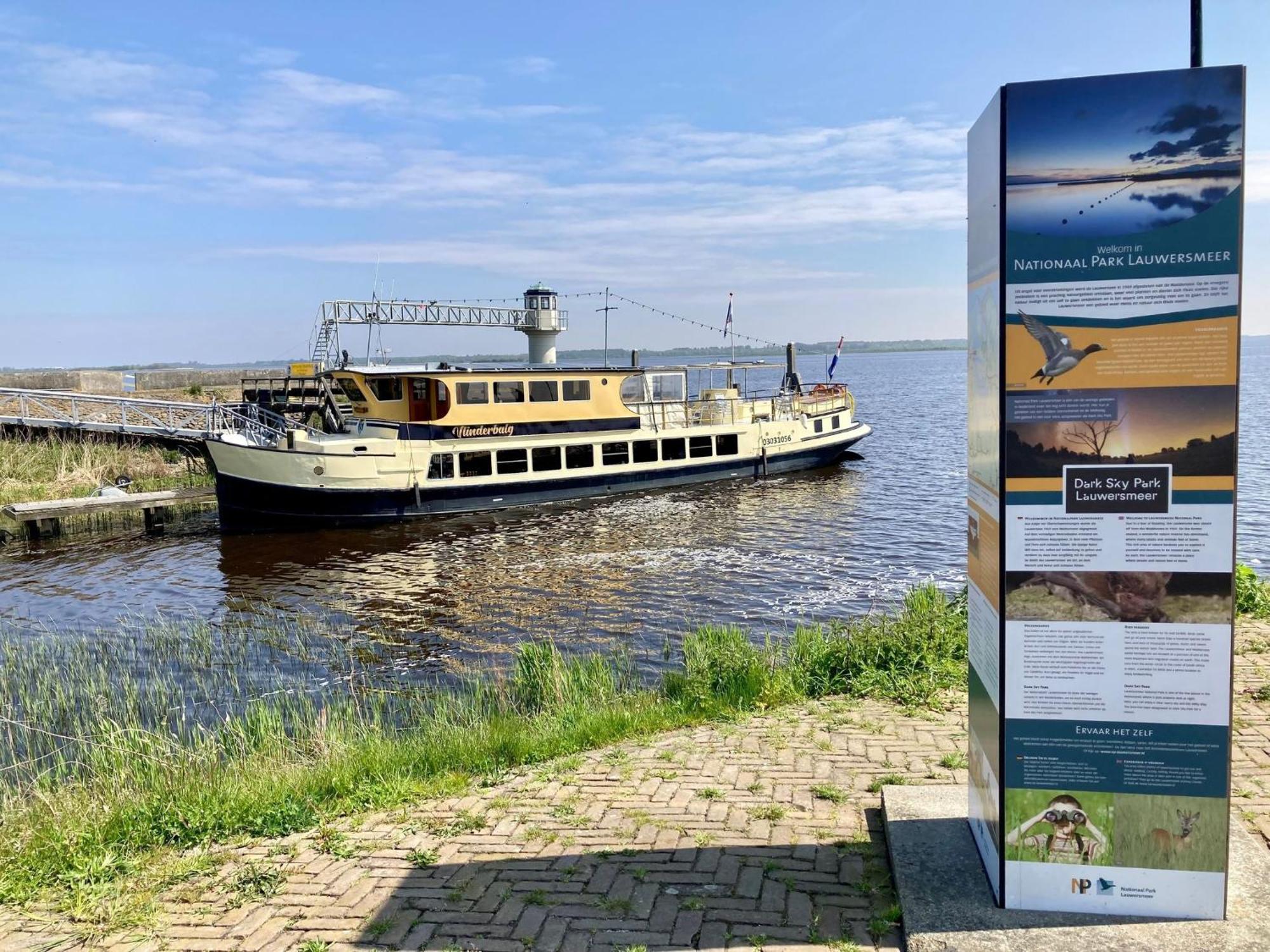 4 Pers Holiday Home Hilla With Winter Garden In Front Of The Dike Directly On The Lauwersmeer Anjum Kültér fotó